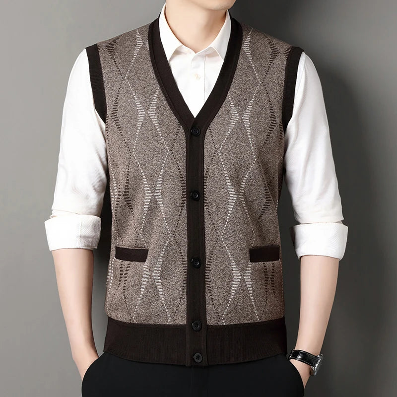 New Men's Sweater Vest Casual Sleeveless Knit Jackets Men Fashion Plaid V-neck Cardigans Man Clothes Knitted Waistcoat