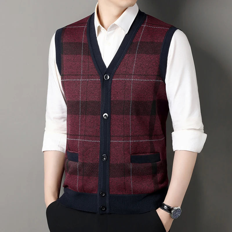 New Men's Sweater Vest Casual Sleeveless Knit Jackets Men Fashion Plaid V-neck Cardigans Man Clothes Knitted Waistcoat